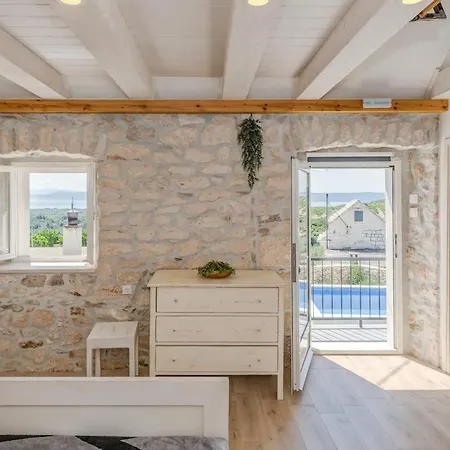 Villa Authentic Dalmatian Stone