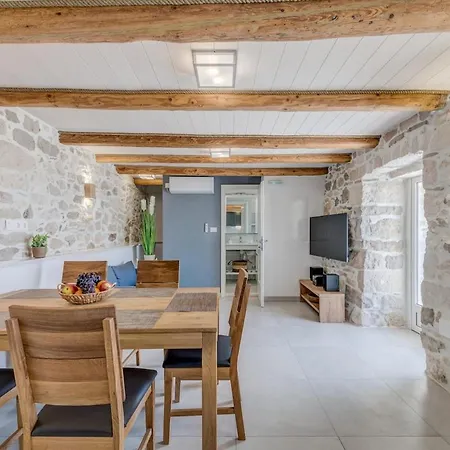 Villa Authentic Dalmatian Stone