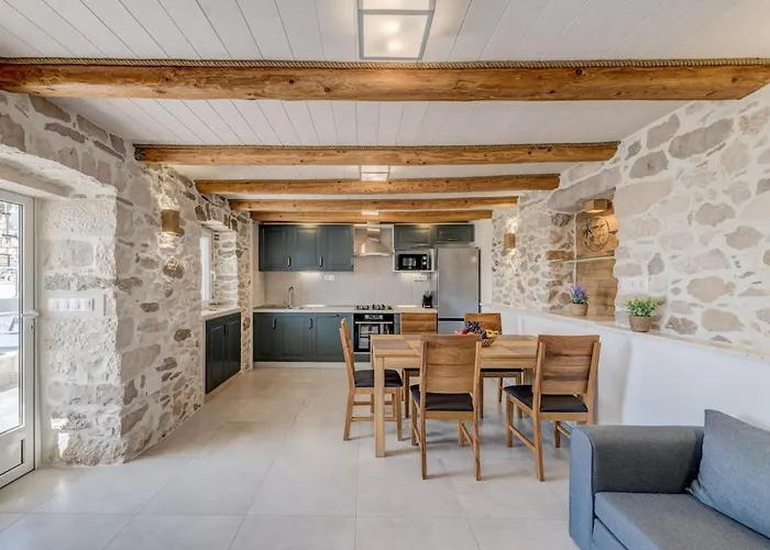 Authentic Dalmatian Stone Villa *