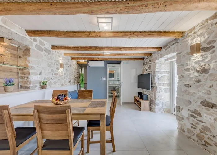 Villa Authentic Dalmatian Stone