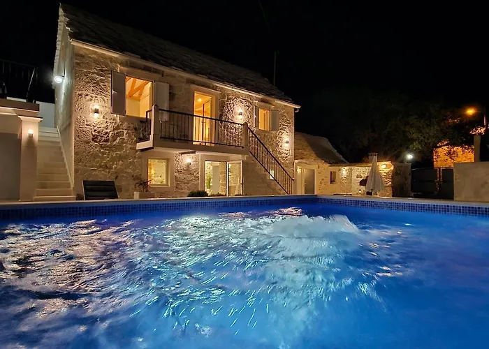 Authentic Dalmatian Stone Villa Selca (Brac)